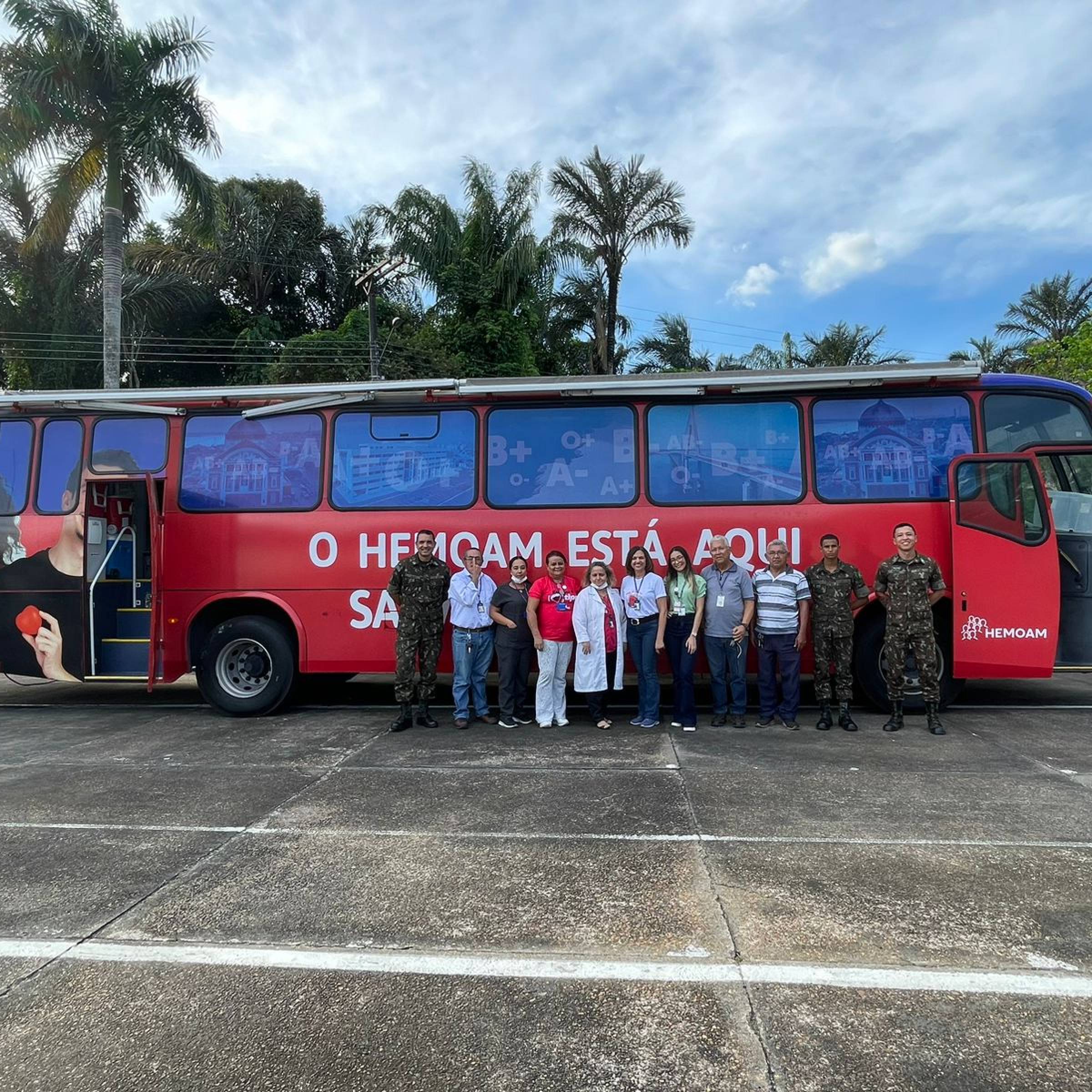 Doação de sangue ao HEMOAM